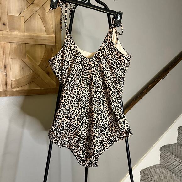 Albion Leopard One Piece Swimsuit size L - Picture 3 of 3